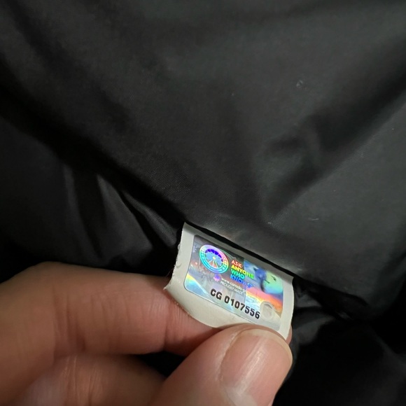 **SOLD** YOUTH Canada Goose Chilliwack Bomber Jacket - Sz Large Black - Picture 6 of 7